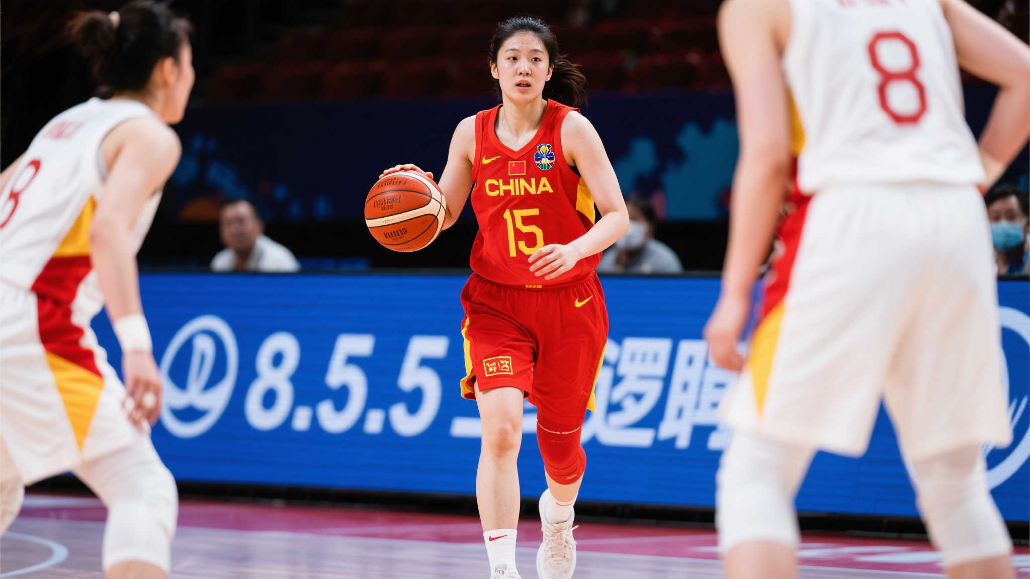 四届助攻王26岁控卫蜕变,中国女篮2米26张子宇完美搭档 四届助攻王26岁控卫蜕变,中国女篮2米26张子宇完美搭档